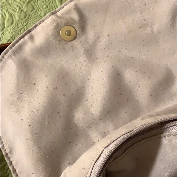 2 GUC Cross Body Purses MAKE ME AN OFFER! - Picture 8 of 8